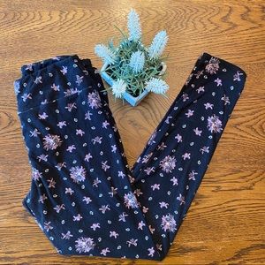 2/$15 or 3/$20- Disney LuLaRoe Ursula Leggings